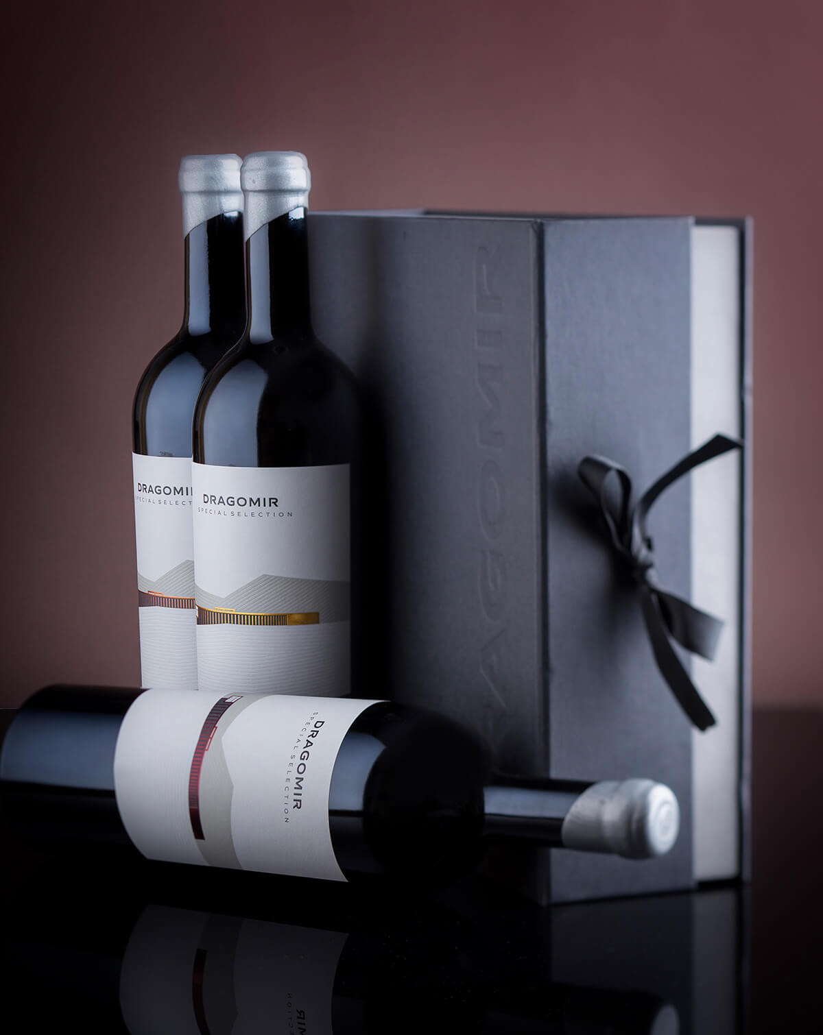 Dragomir Estate Winery Label