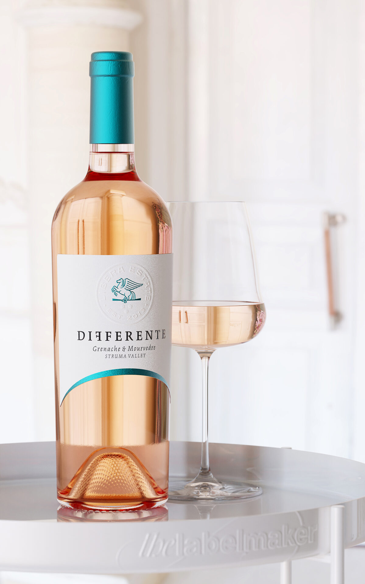 Differente Wine