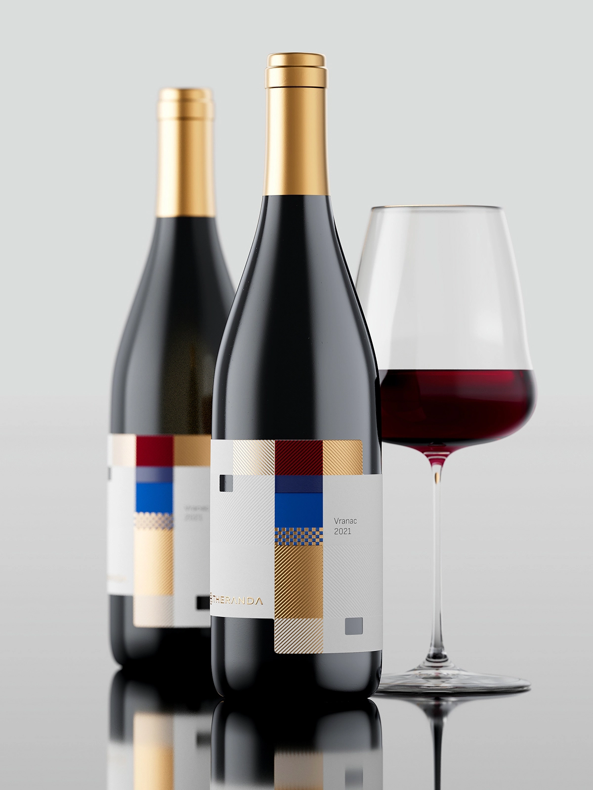 Theranda white wine bottle with contemporary label design and clean typography